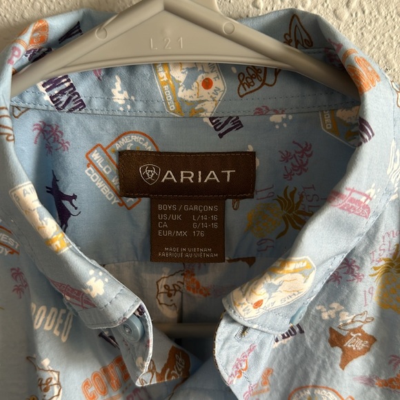 Ariat boys short sleeve button up. Size Large (14-16) - Picture 7 of 7